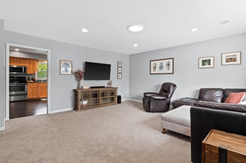 1015 121, Milwaukee WI 53226-3309 exterior