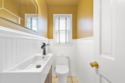 57 Locksley Dr, Pittsburgh PA  15235-5117 exterior