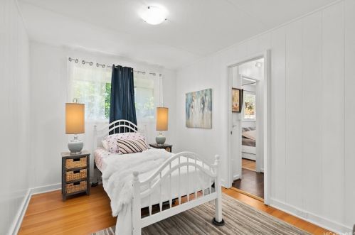 1952 Bertram St, Honolulu HI 96816-2006 exterior