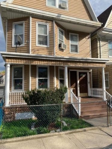 42 Durand Pl, Irvington, NJ 07111-1805