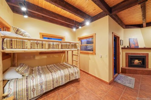 6 River Run Dr, Antonito CO 81120-9070 exterior