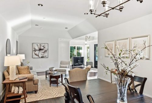 934 Carter Dr, Atlanta GA 30319-1049 exterior