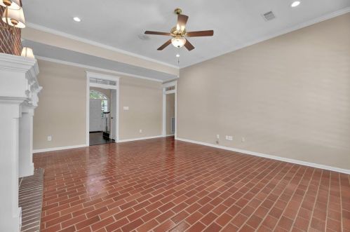 1810 Mountain Aspen Ln, Humble TX 77345-1942 exterior