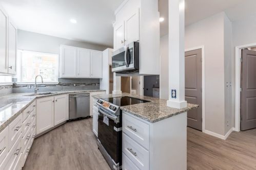 146 Arizona Ln, Huntsville TX 77320-1615 exterior