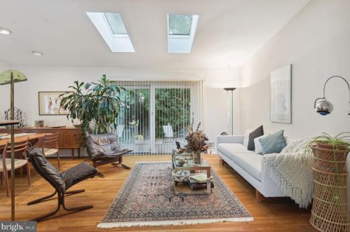 14100 Arctic Ave, Rockville MD 20853-2617 exterior