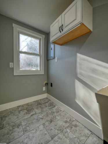 621 Columbia St, Algonac MI  48001-1505 exterior