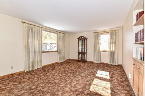 5416 Midland Dr, Milwaukee WI 53220-1420 exterior