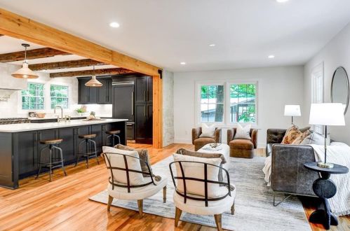 1493 Epping Forest Dr, Atlanta GA  30319-2553 exterior