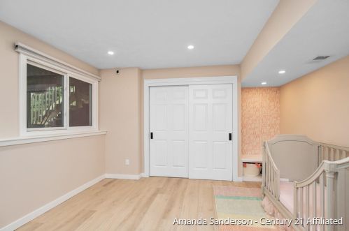 5920 Simon Ct, Wyoming MI exterior