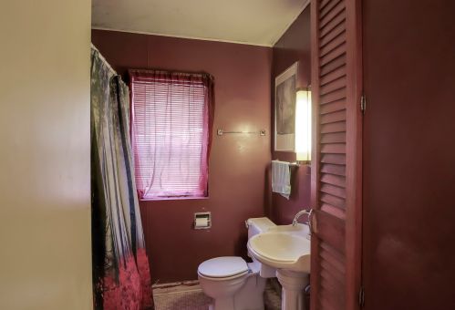 6206 105th St, Milwaukee WI 53225-1409 exterior