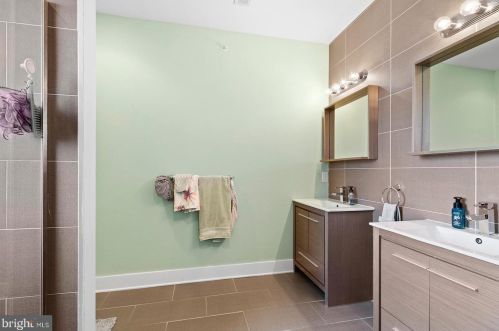 1409 Marlborough St, Philadelphia PA 19125-3921 exterior