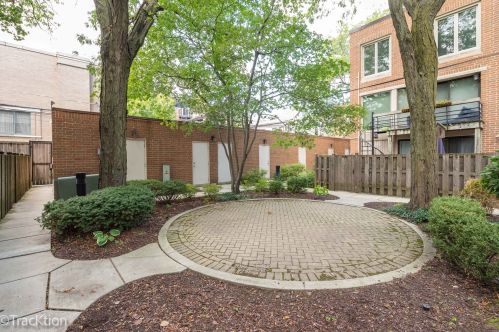 1806 Dayton St, Chicago IL 60614-4309 exterior