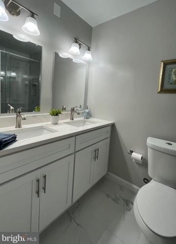 8717 Liberty Ln, Rockville MD 20854-3638 exterior