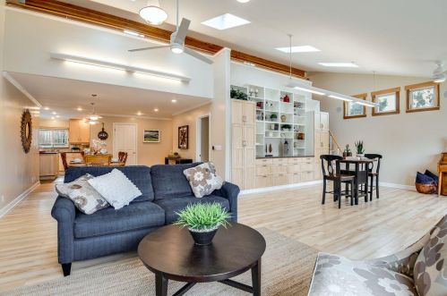 2174 Lacey Dr, Milpitas, CA 95035-6117