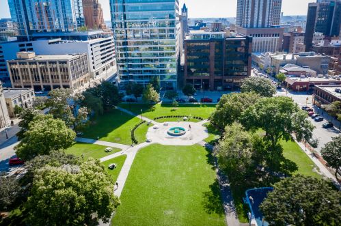 1111 Marshall St, Milwaukee WI 53202-3330 exterior