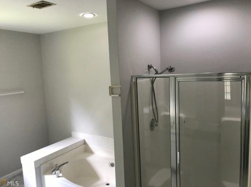 6689 Jojanne Ln, Lithonia GA 30038-3130 exterior