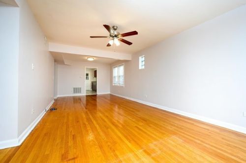 5439 Schubert Ave, Chicago, IL 60639-1419