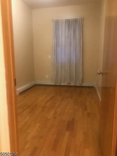 206 Liberty St, Paterson NJ  07522-1410 exterior