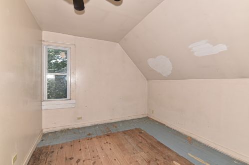 1109 18 St, Milwaukee WI 53233-1131 exterior