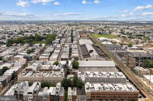 2430 Federal St, Philadelphia PA 19146-3914 exterior