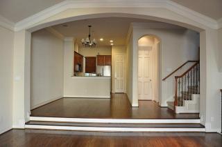 9116 Harbor Hills Dr, Houston TX  77054-6008 exterior