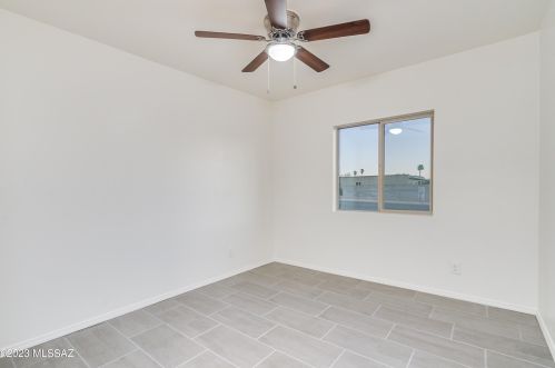 9301 29th St, Tucson AZ  85710-8015 exterior