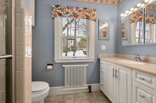 40 Brookside Ave, Newton MA 02460-1530 exterior