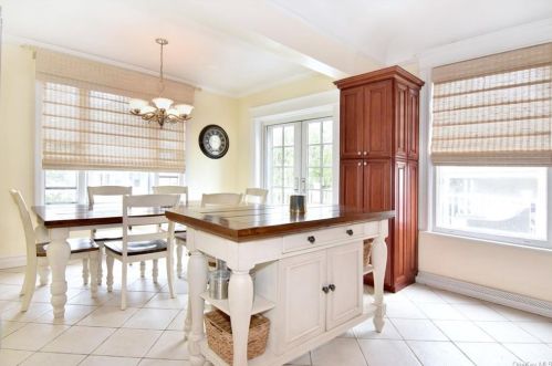 132 Rich Ave, Mount Vernon NY 10550-1511 exterior