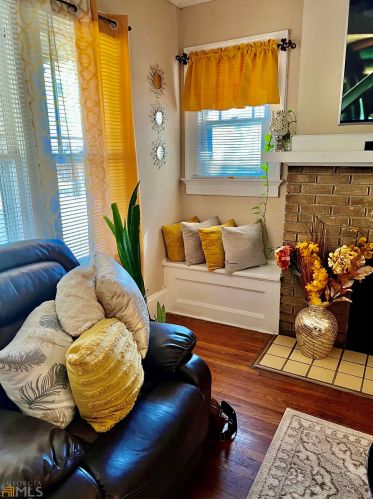 1533 Melrose Dr, Atlanta GA 30310-4534 exterior