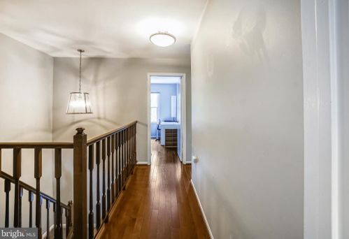 7707 Heatherton Ln, Rockville MD  20854-3212 exterior