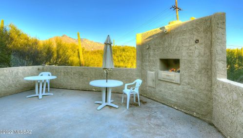 835 Placita Del Mirador, Tucson AZ 85718-1973 exterior