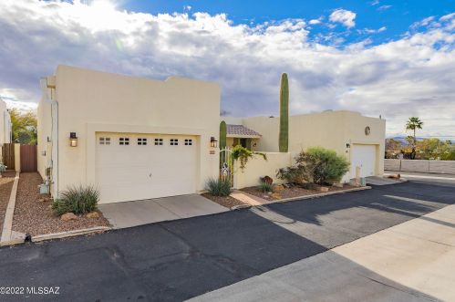 6126 Red Sky Cir, Tucson, AZ 85713-4366