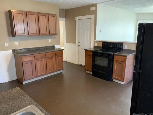 26 West St, New Britain CT  06051-1221 exterior