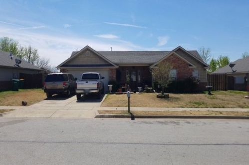 973 Morgan Haley Ln, Springdale, AR 72764-6586