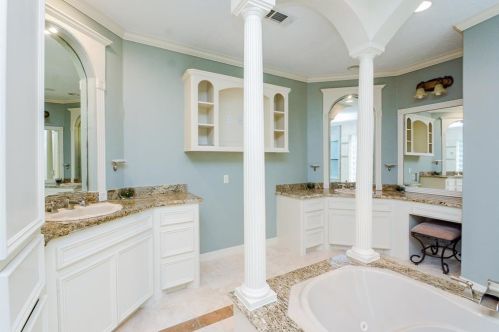 8827 Catamaran Way, Montgomery TX 77316-6881 exterior