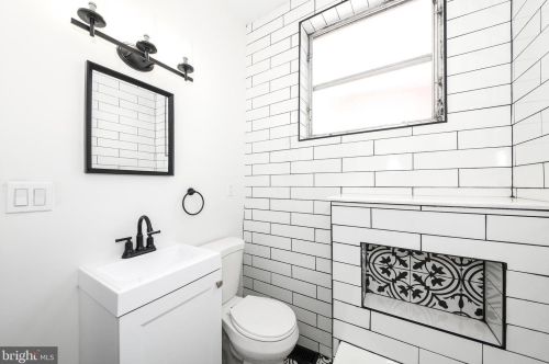 2517 Clarion St, Philadelphia PA  19148-4315 exterior