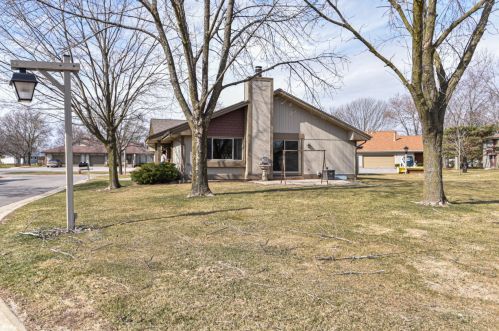 4917 Imperial Cir, Milwaukee WI 53220-4627 exterior