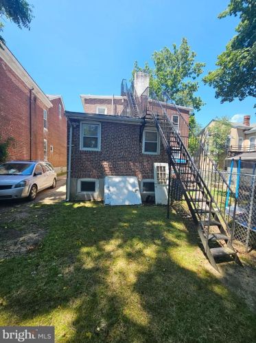 36 Maple Ave, Trenton NJ 08618-3401 exterior