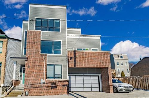 244 Alpine Ave, Pittsburgh PA  15212-4077 exterior