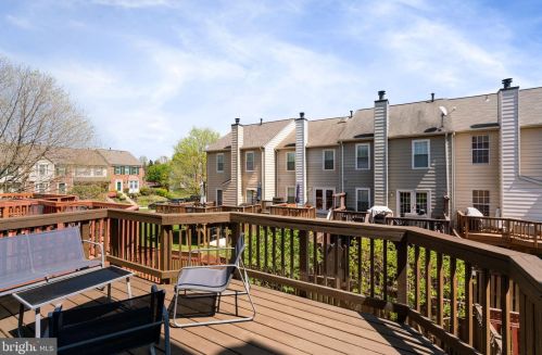 6005 Kestner Cir, Alexandria VA  22315-4834 exterior