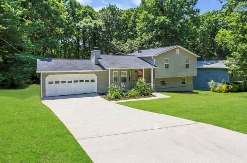 1840 Lamplighter Way, Lithonia GA  30078-2172 exterior