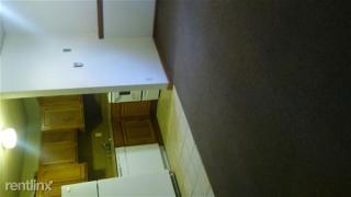 1110 Berkshire Ave, Springfield MA  01151-1300 exterior