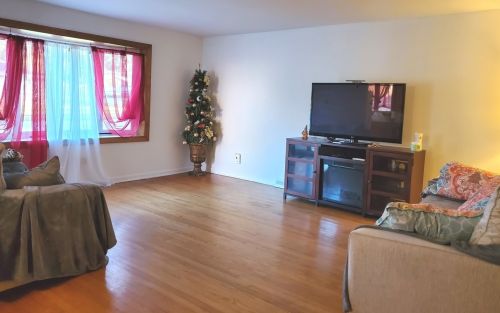 4444 123rd Pl, Chicago, IL 60803-2606