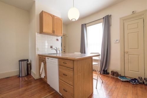 41 Doyle Ave, Providence RI  02906-1705 exterior