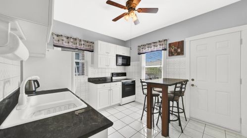 5527 Eddy St, Chicago IL 60641-3248 exterior