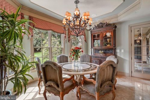 11300 Glen Rd, Rockville MD 20854-1849 exterior