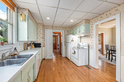 1535 Jennette, Grand Rapids MI 49504-3023 exterior