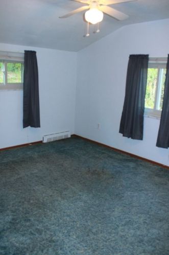 4936 Aspen St, Pittsburgh PA 15122-1235 exterior