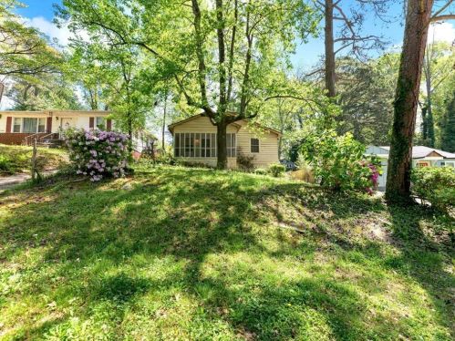 2778 Harlan Dr, Atlanta, GA 30344-3761