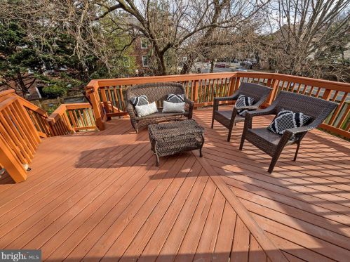 3801 Elbert Ave, Alexandria VA 22305-2058 exterior